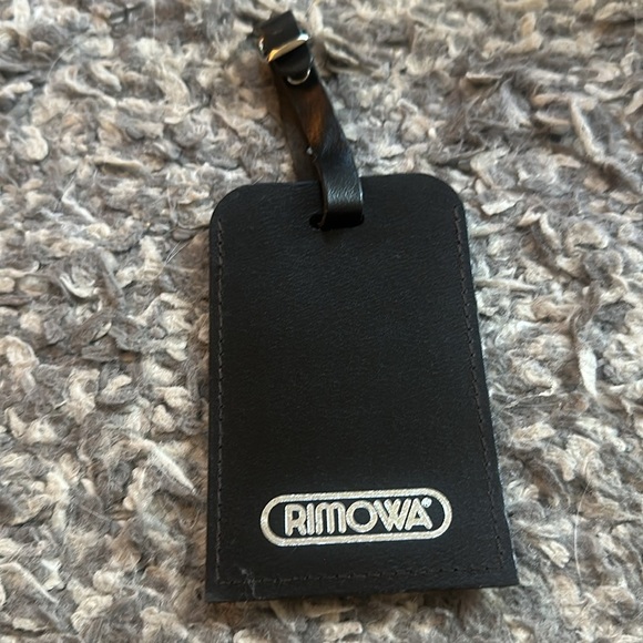 RIMOWA Black Leather Luggage Tag - Picture 2 of 5